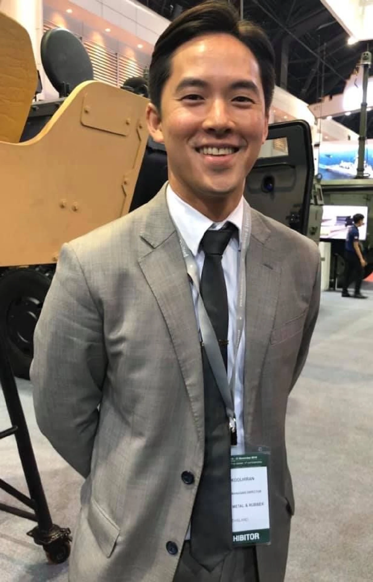 เผยโฉม "ทายาท มาดามรถถัง"