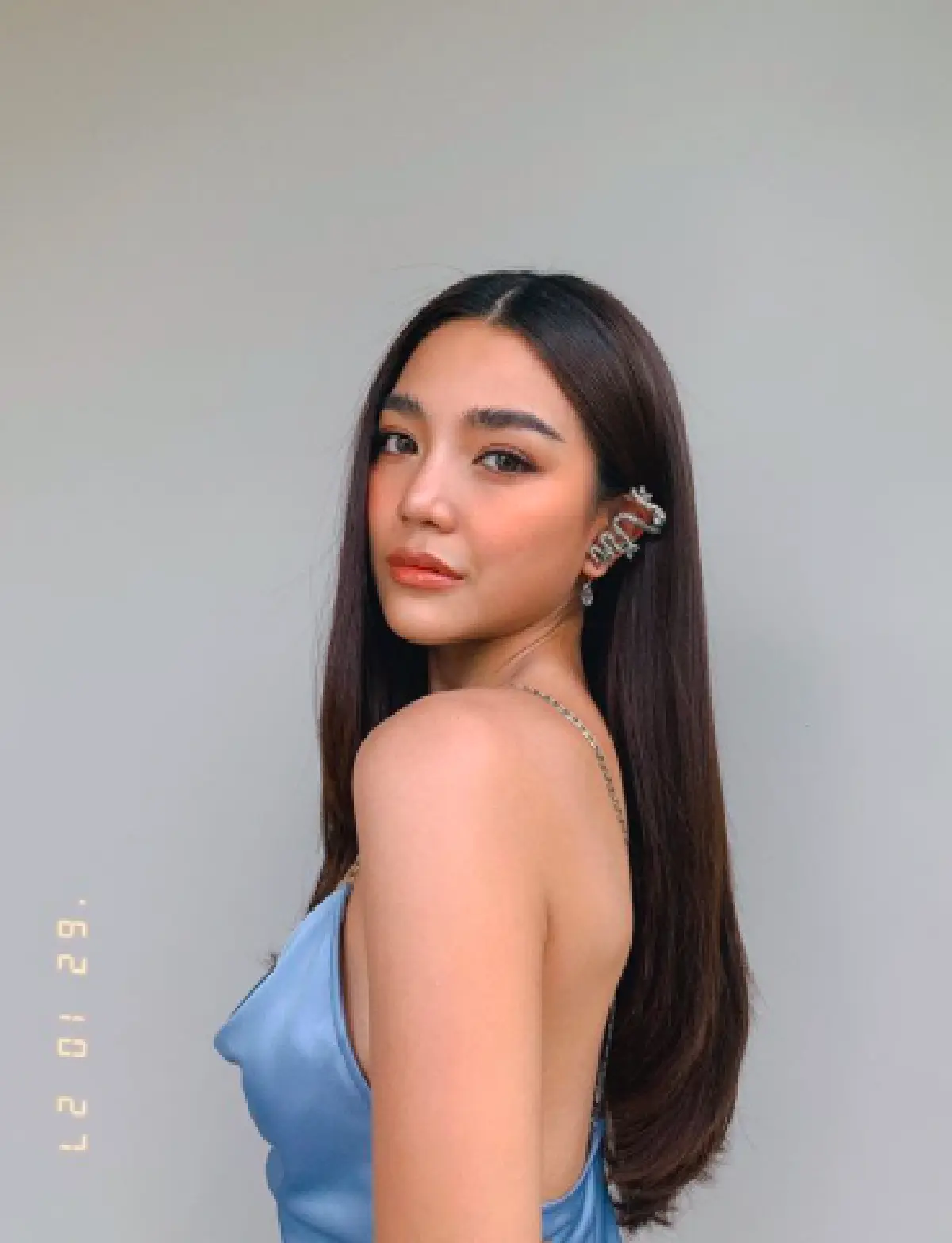 "ปราง กัญญ์ณรัณ” ถูกสถานบันเทิงคลับสาวเวียดนามในเกาหลี ฉกรูปไปทำโฆษณาหวิว