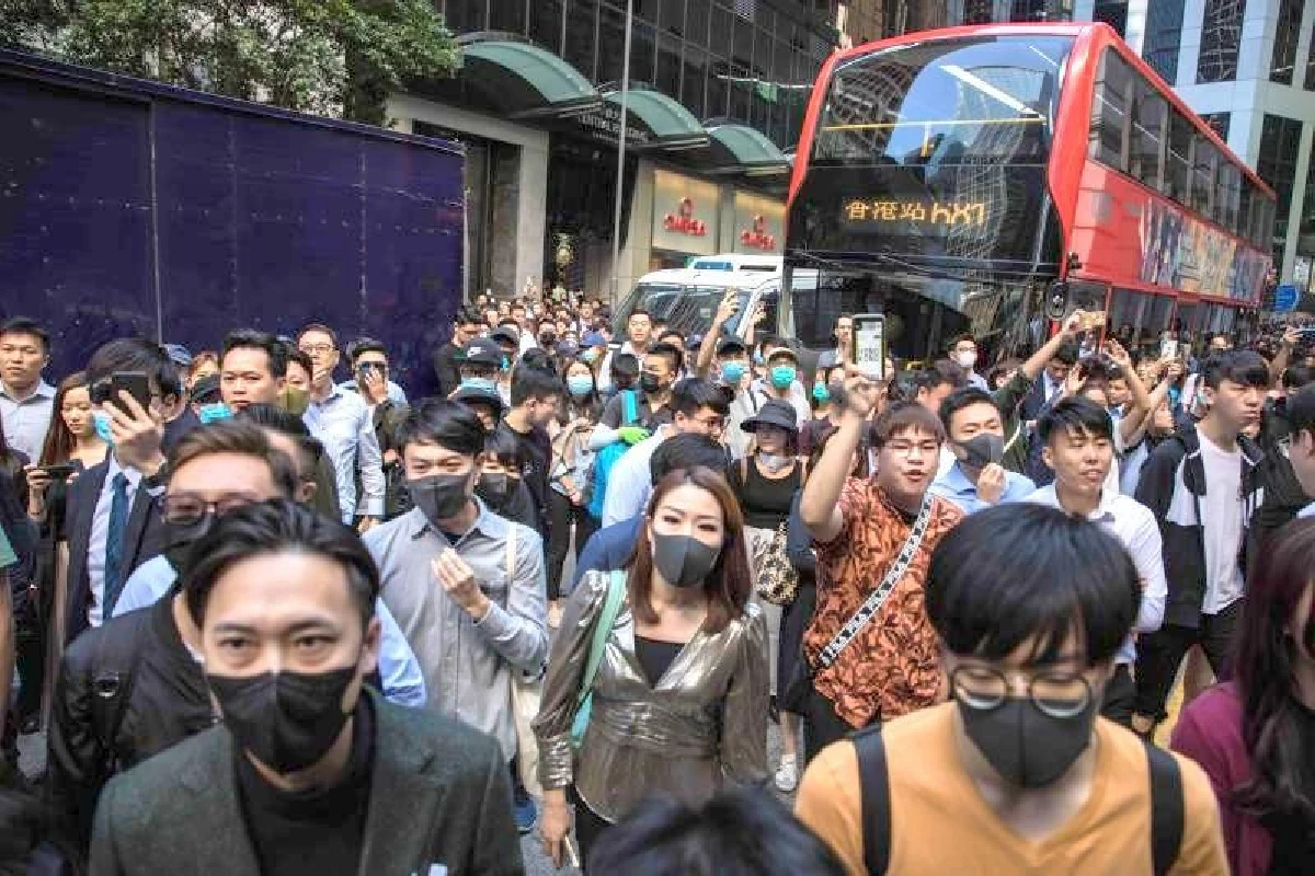 "ปักกิ่ง" แย้งศาลสูงฮ่องกง ไม่มีอำนาจตัดสิน "เบสิกลอว์"