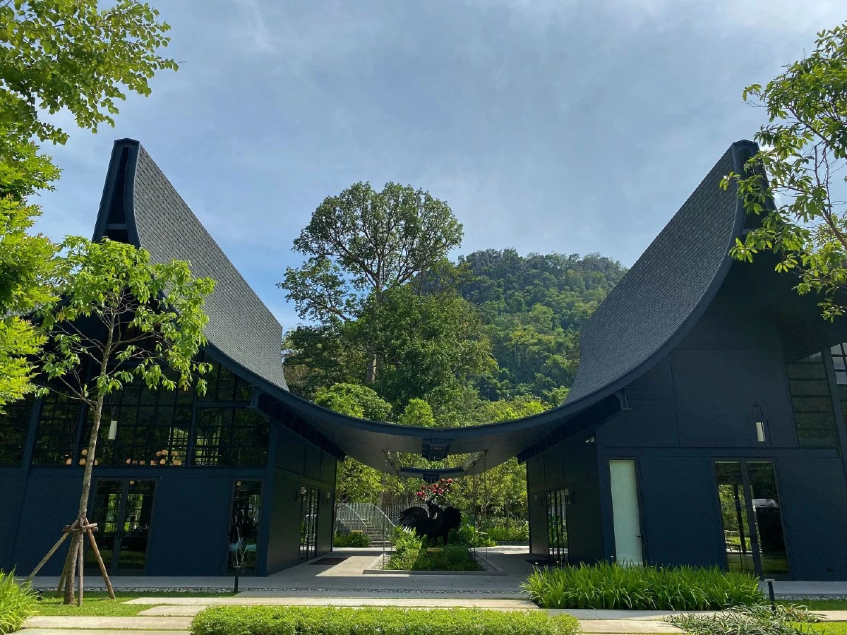 โฮเทล ลาบาริส เขาใหญ่ มนต์เสน่ห์กลางขุนเขาที่พร้อมสร้างความประทับใจไม่รู้ลืม