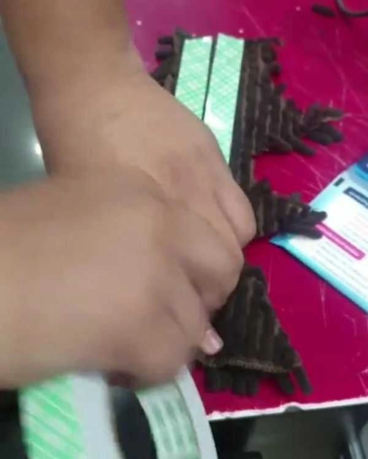 ปิงปอง ไดอารี่ตุ๊ดซี่ส์ ไอเดียดีแปลงโฉมเป็น กอล์ฟ ฟักกลิ้ง ฮีโร่ ด้วยผ้าถูพื้น (คลิป)