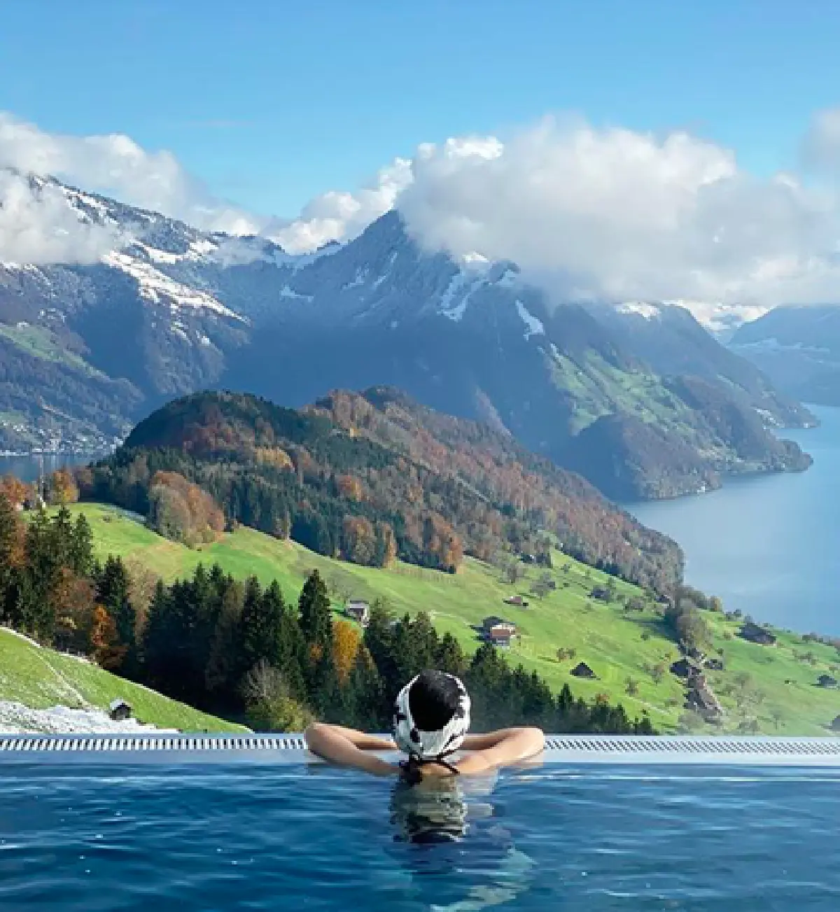 48 ยังแซ่บขนาดนี้!! “เอิ๊ก พรหมพร” นุ่งชุดว่ายน้ำสุดแซ่บท้าหิมะที่สวิสเซอร์แลนด์