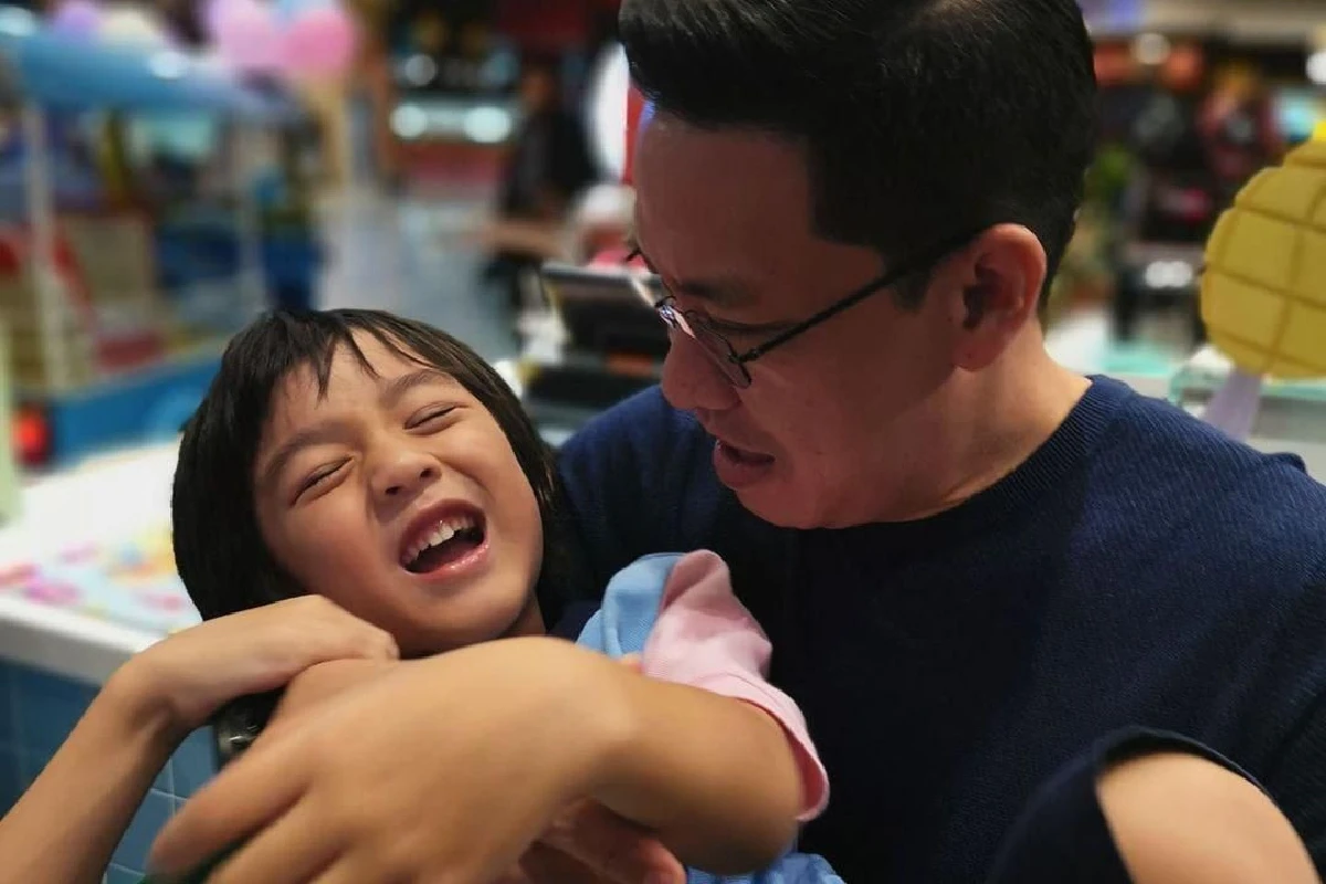 หน้าตาดีจากรุ่นสู่รุ่น! เปิดภาพครอบครัว ปุณณกันต์ รวมตัวอบอุ่นพร้อมหน้า