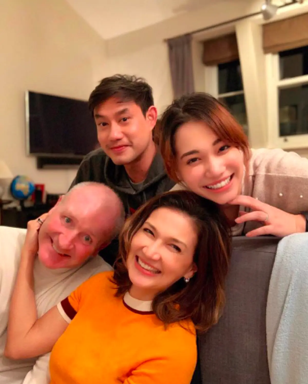 “แอน สิเรียม” เผยภาพโมเมนต์อบอุ่น! ครอบครัวอยู่พร้อมหน้าทานข้าวเย็น