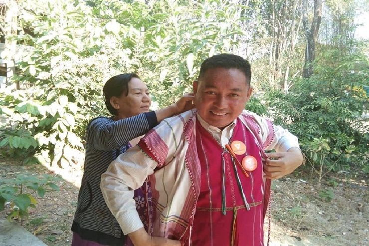 ส้มหล่น! "มานพ คีรีภูวดล" กลุ่มชาติพันธุ์ เลื่อนเป็นสส.แทน "ธนาธร" ส้มหล่น! "มานพ คีรีภูวดล" กลุ่มชาติพันธุ์ เลื่อนเป็นสส.แทน "ธนาธร"