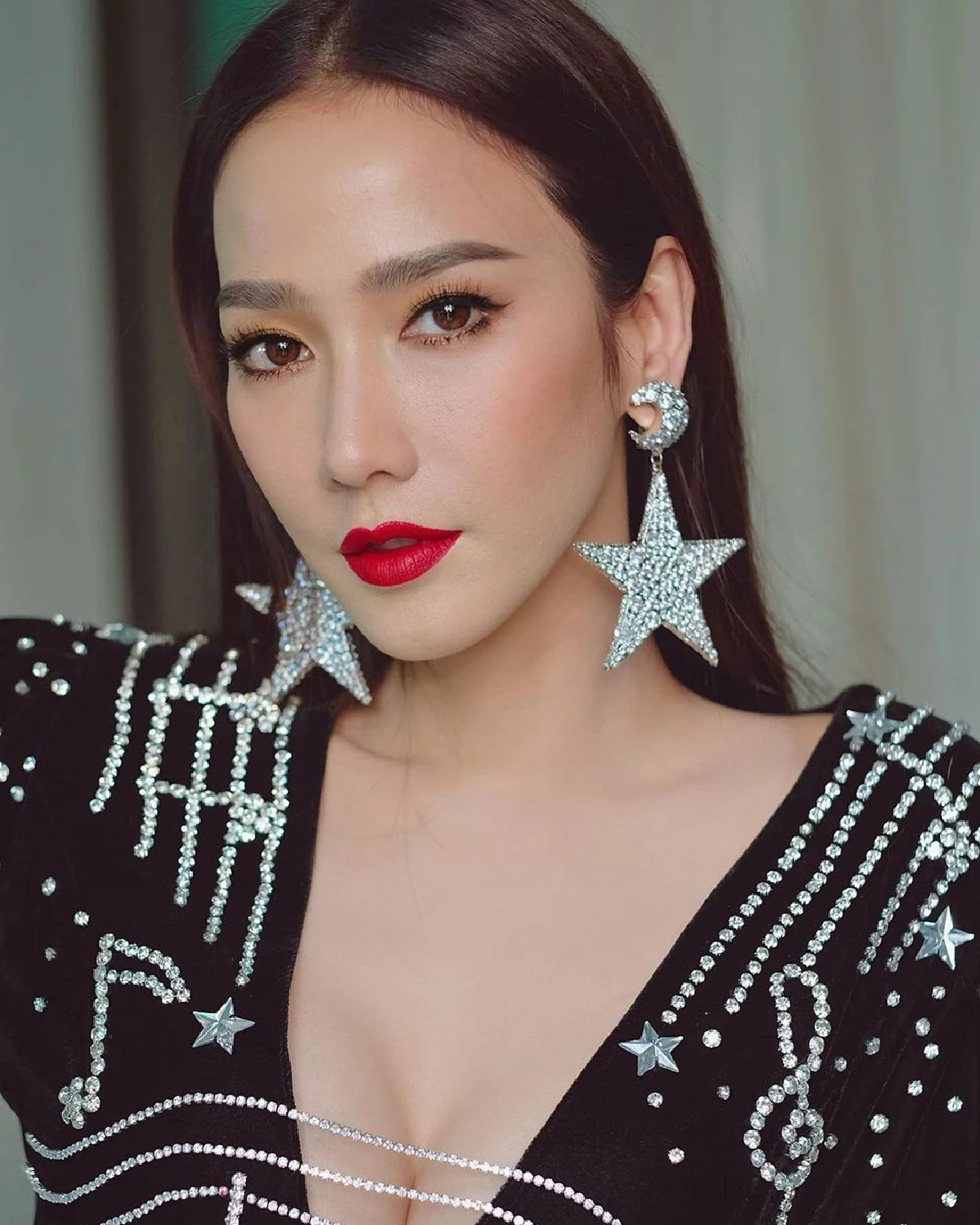 "ยุ้ย ปาป้า” ทวงความยุติธรรม “อั้ม พัชราภา” กินขนมเยอะชอบบ่นอ้วน แต่ทำไมหุ่นยังเป๊ะ