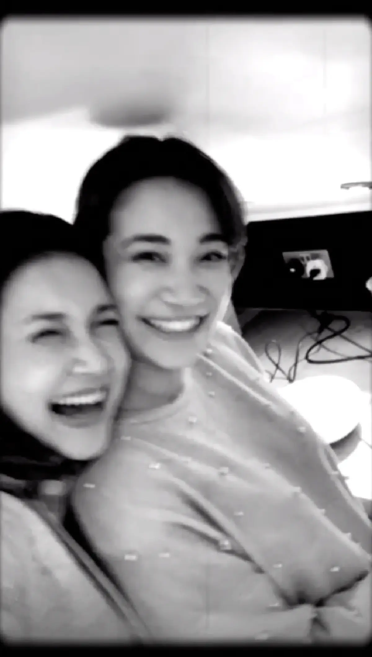 “แอน สิเรียม” เผยภาพโมเมนต์อบอุ่น! ครอบครัวอยู่พร้อมหน้าทานข้าวเย็น