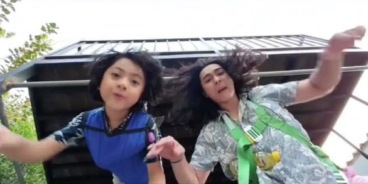 10 ภาพดูโอ้น้าหลาน แน็ก ชาลี-อาเธอร์ ขายเก่งฮาต่อเนื่อง ฉายแววเจ้าพ่อพรีเซนเตอร์