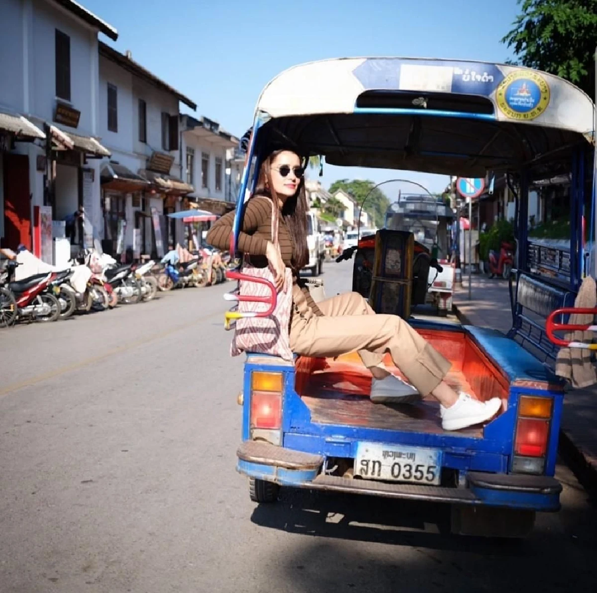 แอน ทองประสม เที่ยวสุดชิลที่หลวงพระบาง พร้อมเล่าความโก๊ะของตัวเอง