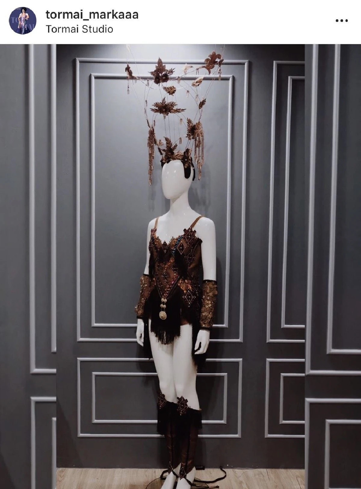 ใช่ค่ะชุดนี้ตัดคืนเดียว! นัท นิสามณี เน็ตไอดอลคนดังเลียนแบบชุดผีตาโขนได้เป๊ะปังมาก