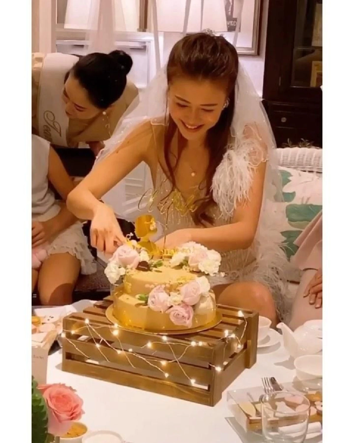 ปาร์ตี้สละโสดสุดเริ่ดของ เก๋ ชลลดา เพื่อนเจ้าสาวจัดให้บนเรือหรูสุดโรแมนติก