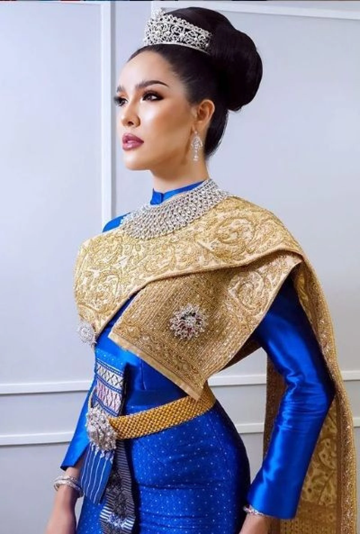 ใช่ค่ะชุดนี้ตัดคืนเดียว! นัท นิสามณี เน็ตไอดอลคนดังเลียนแบบชุดผีตาโขนได้เป๊ะปังมาก