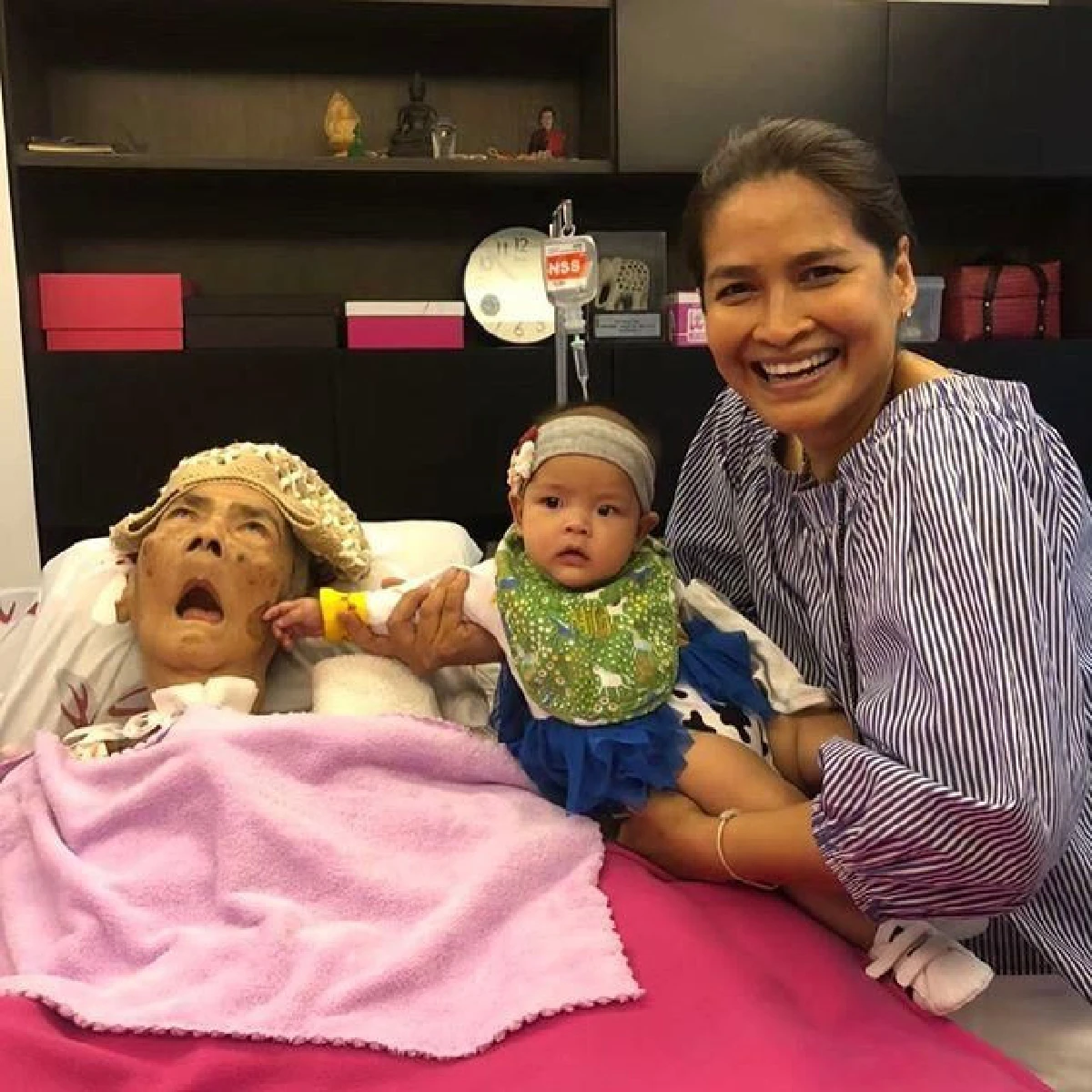 อบอุ่นน่ารัก! มาร์กี้ พาลูกแฝด น้องมีก้า-มีญ่า ไปเยี่ยมคุณยายทวดครั้งแรก