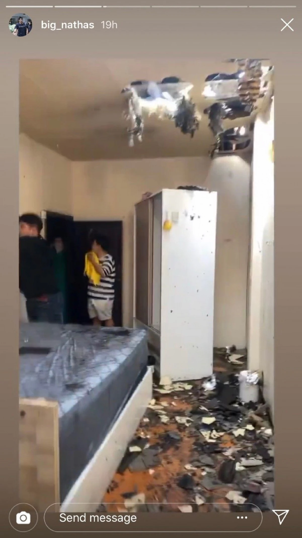 ไม่เหลืออะไรเลย! บิ๊ก ณทรรศชัย  พระเอกช่อง 7 เผยสภาพบ้านยับเยินหลังถูกไฟไหม้