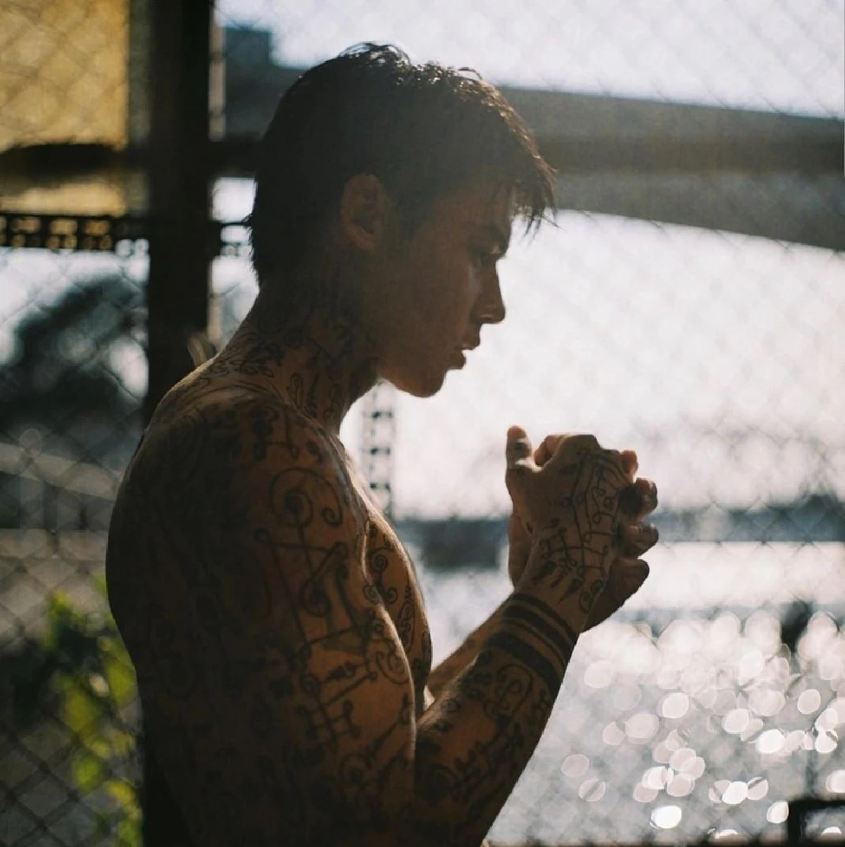 รอยแผลแห่งประสบการณ์! หมาก ปริญ เผยภาพผิดคิวบู๊มีเลือดจริงผสมแต่งเอฟเฟกต์