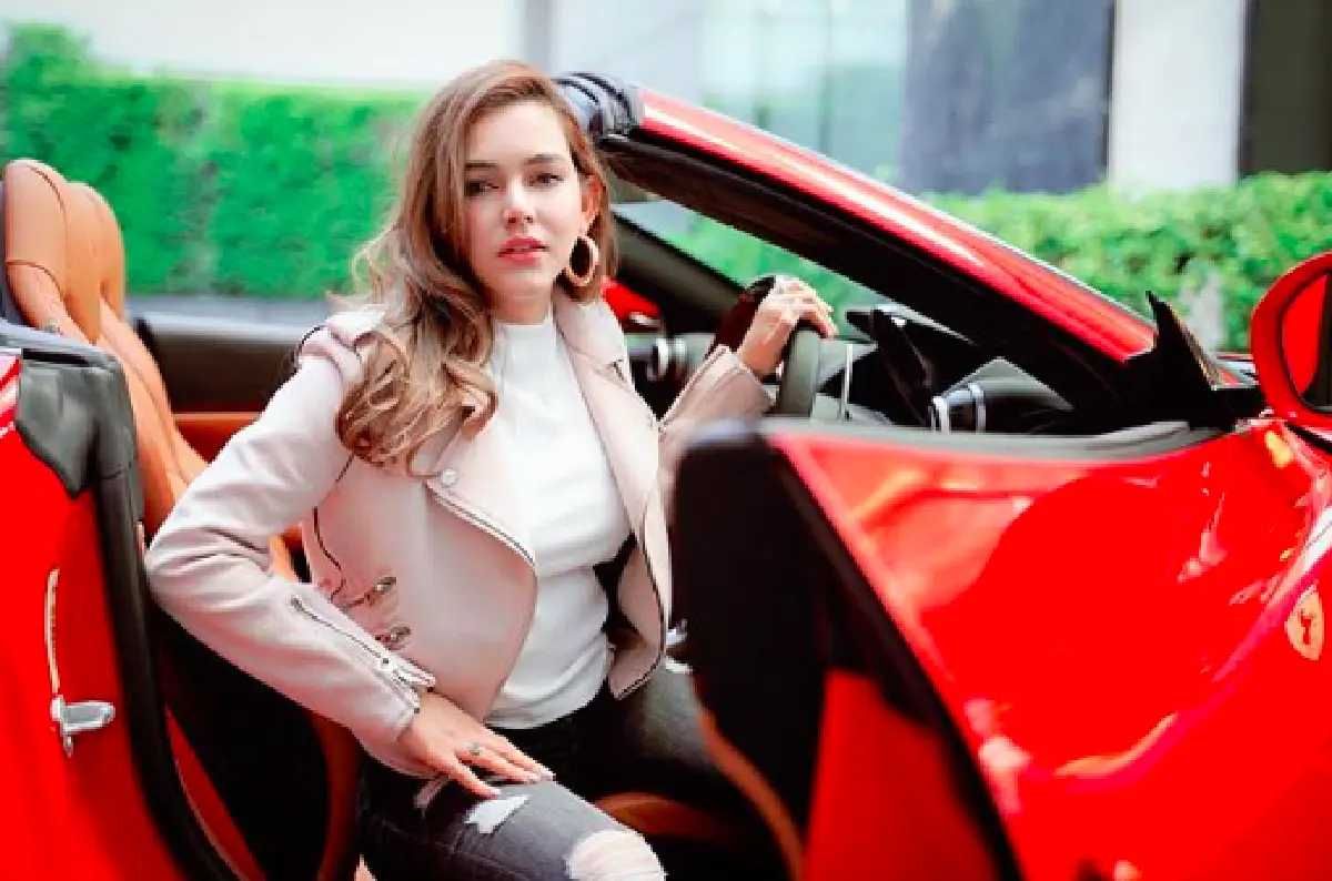 ส่องภาพ "โย ปราณวรินทร์” กับชีวิตหลังแต่งงานที่สุดแสนจะดีดุจเจ้าหญิงในนิยาย