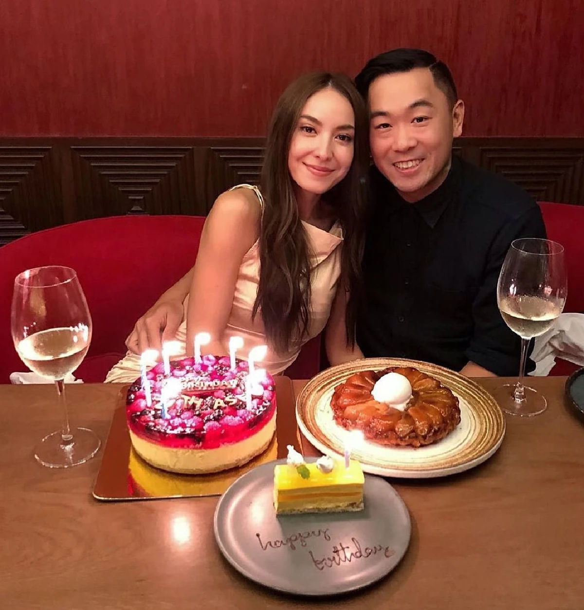 คนสวยไม่โสดนาน! โอซา แวง ฉลองวันเกิดเคียงข้างหนุ่มนักธุรกิจ เปิดตัวแฟนใหม่แล้วจ้า