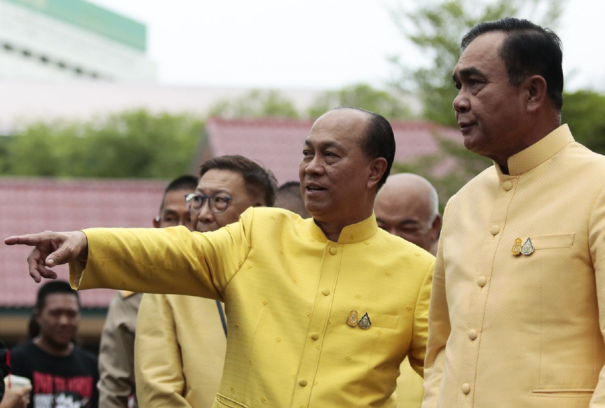มท.เชิญชวนประชาชนสวมเสื้อเหลืองร่วมกิจกรรมวันพ่อแห่งชาติ มท.เชิญชวนประชาชนสวมเสื้อเหลืองร่วมกิจกรรมวันพ่อแห่งชาติ