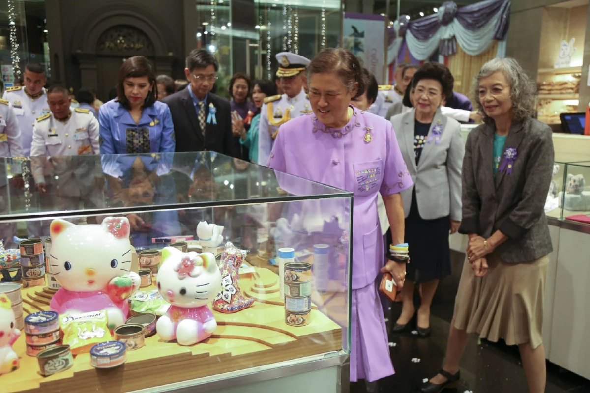 กรมสมเด็จพระเทพฯ ทรงอุ้ม"คุณใบตอง"เปิดนิทรรศการแมวเอ๋ยแมวเหมียว