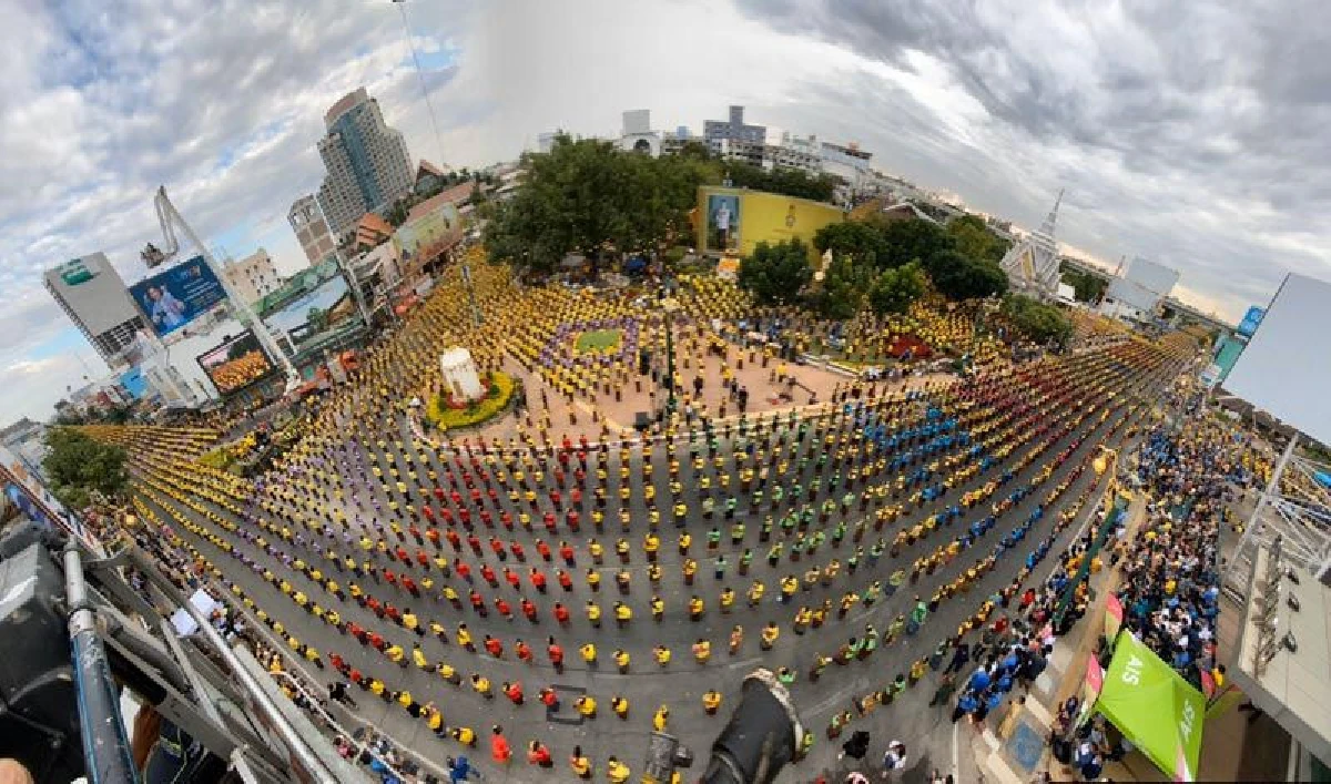 อ่อนช้อยงดงาม มิน พีชญา ภูมิใจในบ้านเกิด! ร่วมรำบวงสรวงฉลอง 222ปี เมืองขอนแก่น