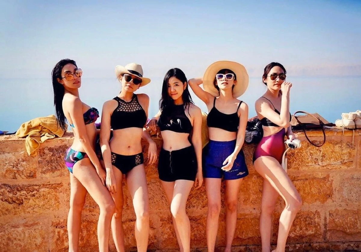 ร้อนแรงกว่าแดด! เมย์ พิชญ์นาฏ อวดหุ่นเซ็กซี่ทวีคูณความแซ่บที่ทะเลเดดซี