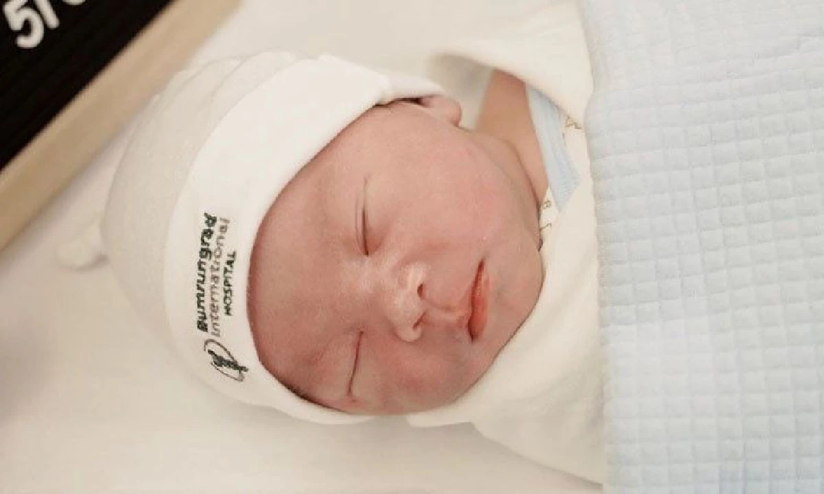 บำรุงมาดี!  แนน ปิยะดา คลอดลูกชายคนที่สอง น้องภูริต ตัวใหญ่มากน่ารักน่าชัง