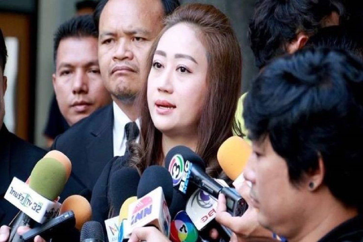 เสรีรวมไทยเเนะเสียงข้างมาก ควรไฟเขียวตั้งกมธ.ม.44 ชี้เป็นผลดีกับ"บิ๊กตู่" เสรีรวมไทยเเนะเสียงข้างมาก ควรไฟเขียวตั้งกมธ.ม.44 ชี้เป็นผลดีกับ"บิ๊กตู่"