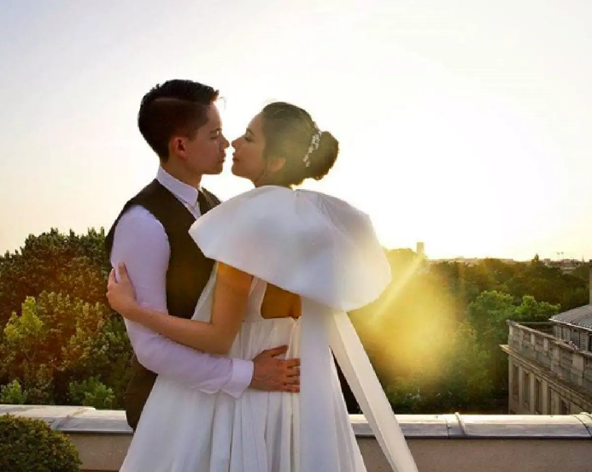 “กรณ์-ริต้า” เผยภาพพรีเวดดิ้งจูบสุดดูดดื่ม เตรียมแต่ง 29 ก.พ. ปีหน้า