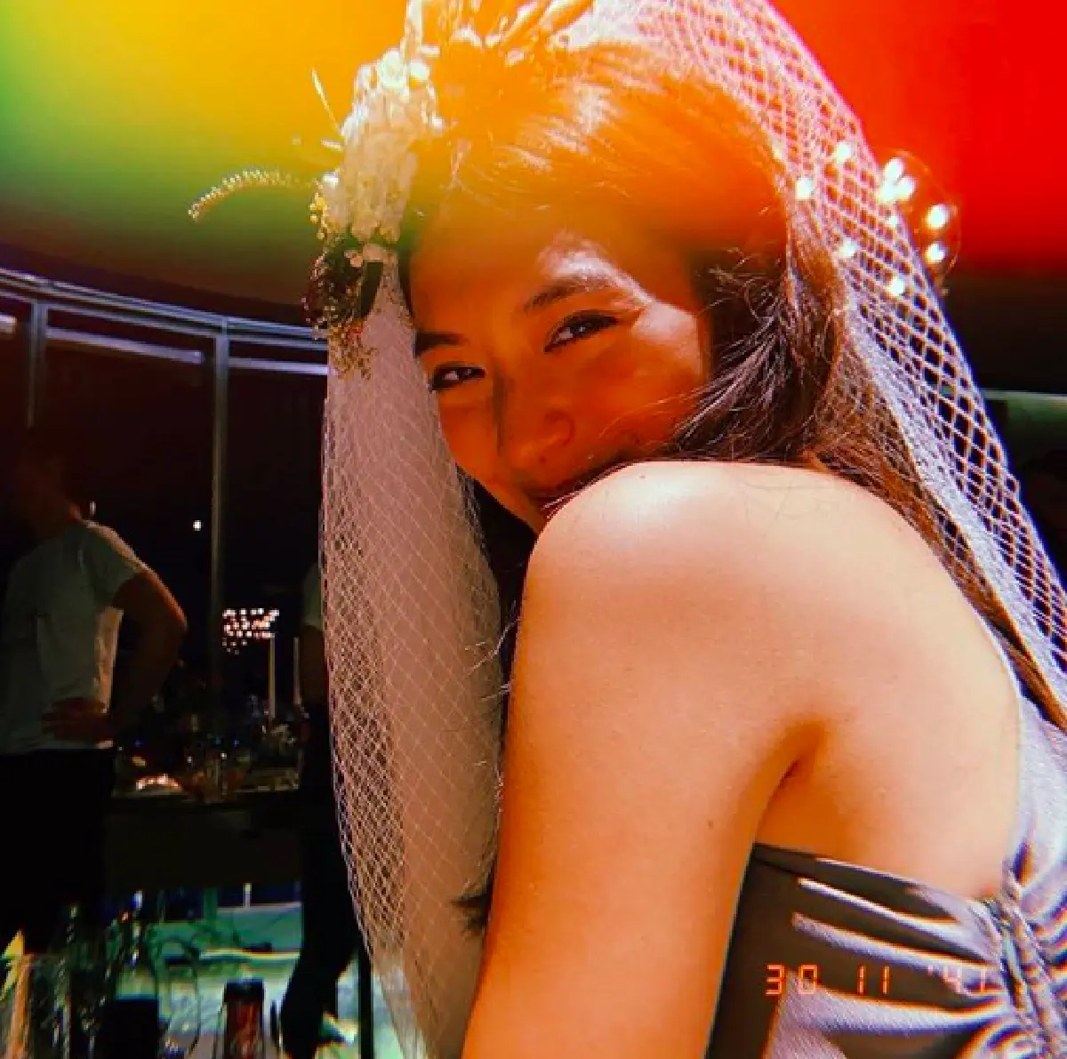 "มิว นิษฐา" สุดเซอร์ไพรส์! เหล่าเพื่อนสนิทรวมตัวจัดงานปาร์ตี้สละโสดให้