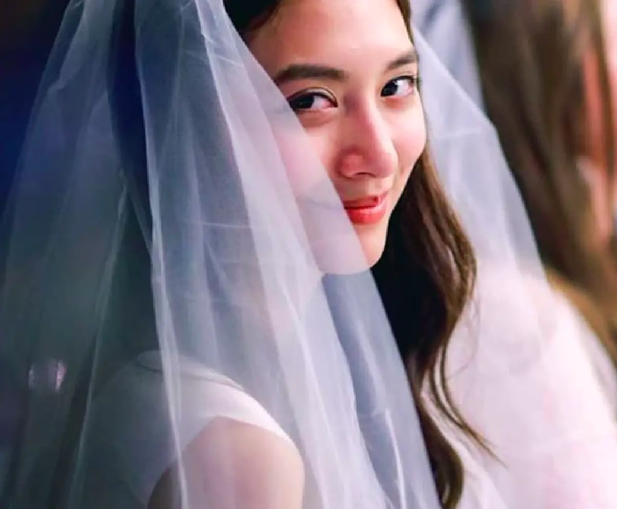 "มิว นิษฐา" สุดเซอร์ไพรส์! เหล่าเพื่อนสนิทรวมตัวจัดงานปาร์ตี้สละโสดให้