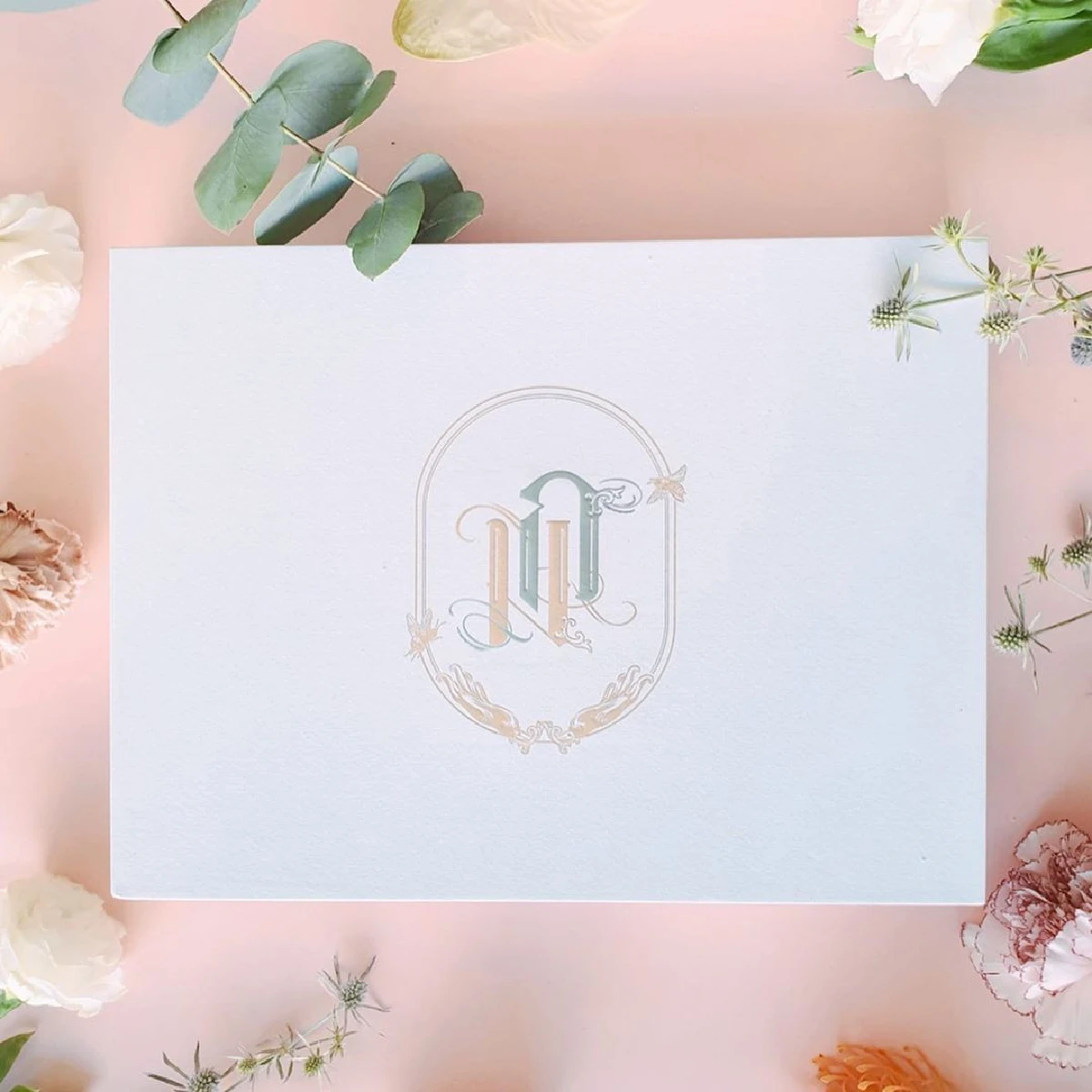 เผยการ์ดแต่งงาน "บี มาติกา” สวยเรียบหรู จ่อคิววิวาห์ 14 ธ.ค. นี้