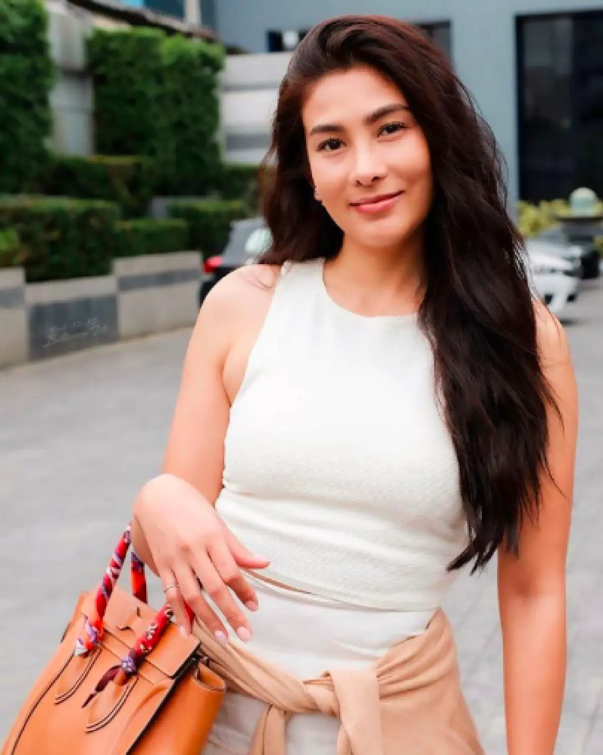 กำลังใจดี! "หลุยส์ สก๊อต” แอดมิดรพ. ป่วยลำไส้อักเสบ "นุ่น รมิดา" ดูแลไม่ห่าง