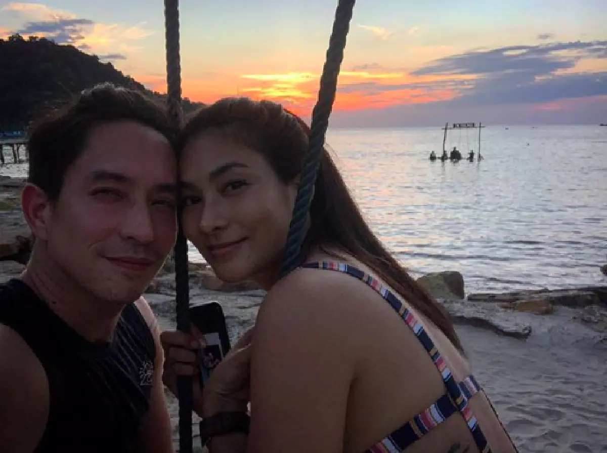 กำลังใจดี! "หลุยส์ สก๊อต” แอดมิดรพ. ป่วยลำไส้อักเสบ "นุ่น รมิดา" ดูแลไม่ห่าง