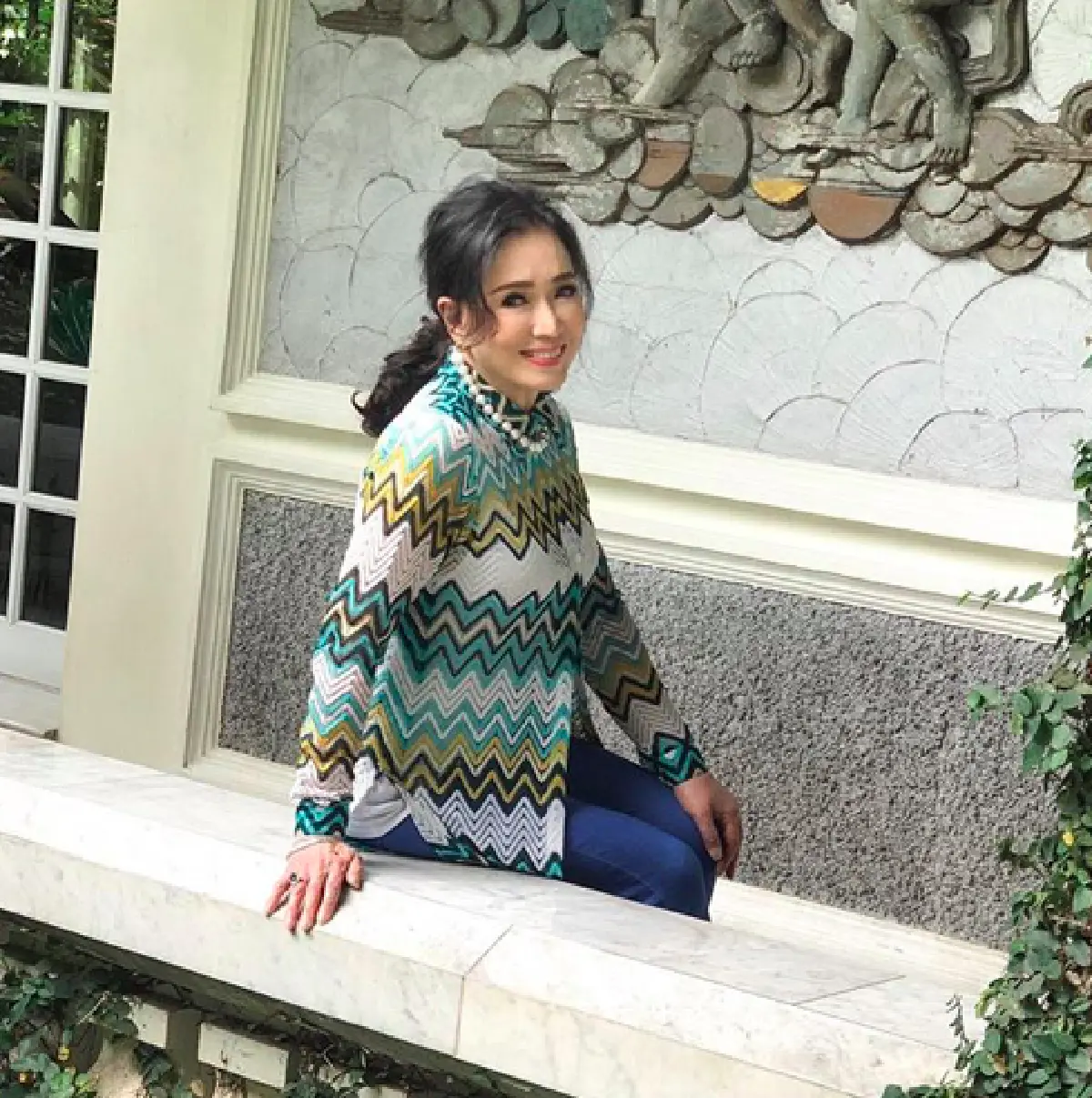 สวยอมตะ “ปุ๊ก อาภัสรา” สมกับเป็นนางงามจักรวาลคนแรกของไทย