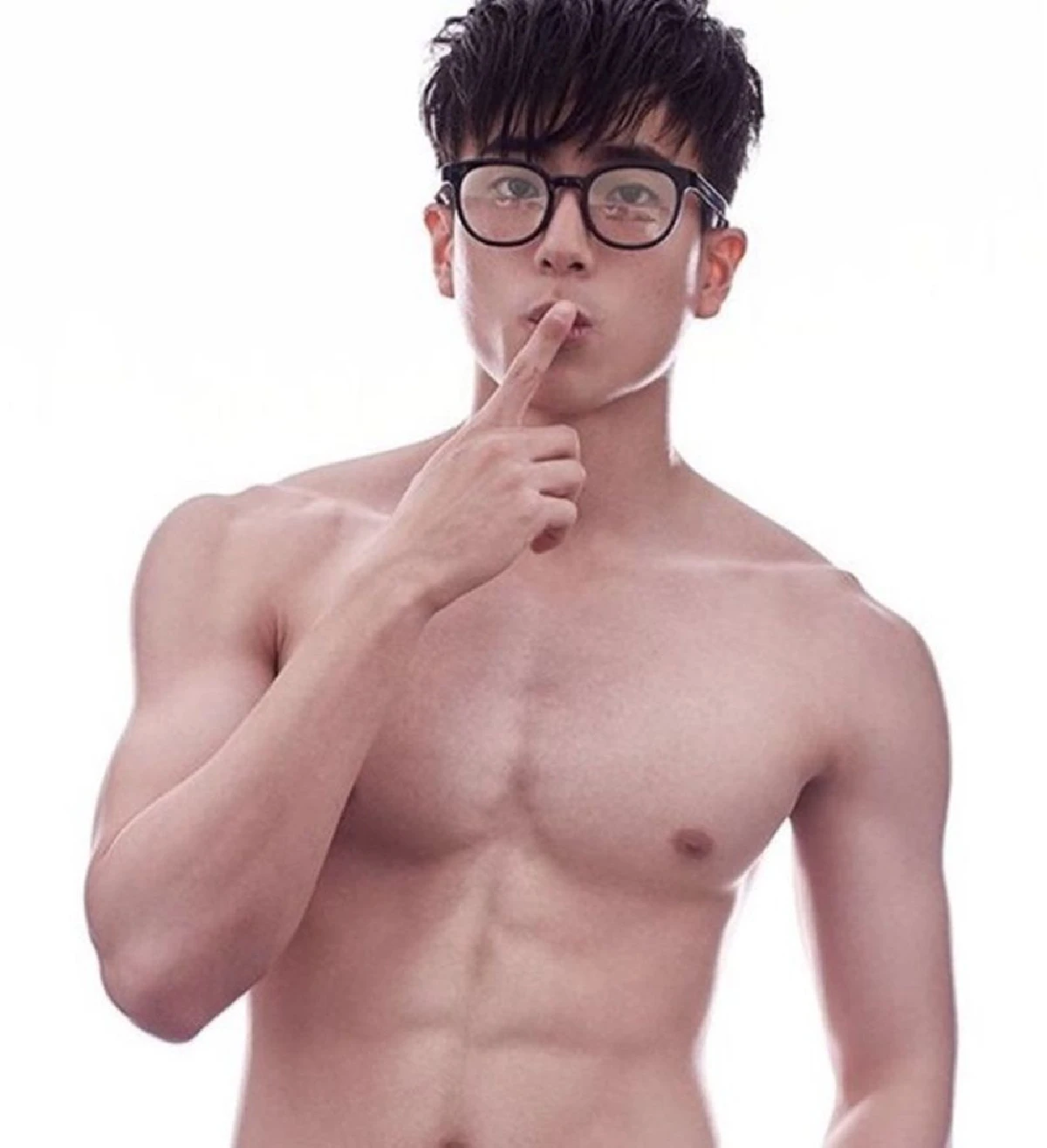 “นน ชานน” ปลื้มใจ! ติดอันดับผู้ชายเซ็กซี่ที่สุดในโลก ปี 2019