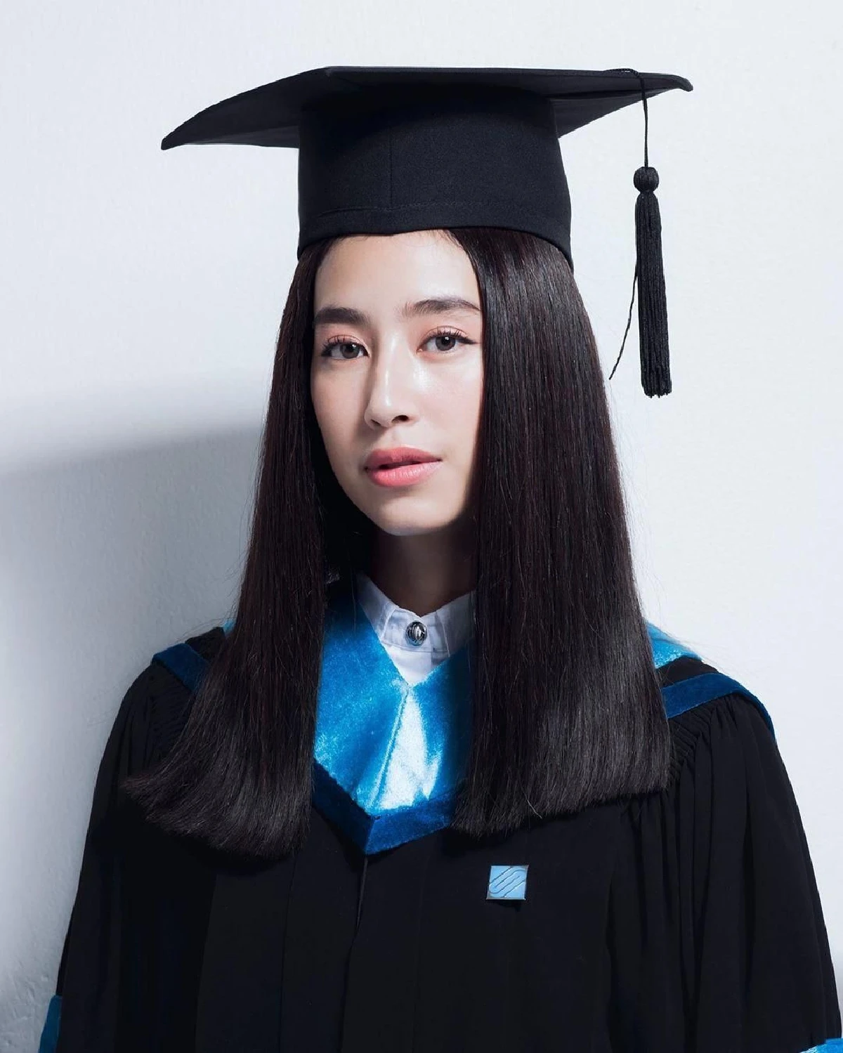 เรียนจบแล้ว! "มิ้นต์ ชาลิดา” ว่าที่บัณฑิตบริหารธุรกิจแสตมฟอร์ด เตรียมเข้ารับปริญญา 15 ธ.ค. นี้