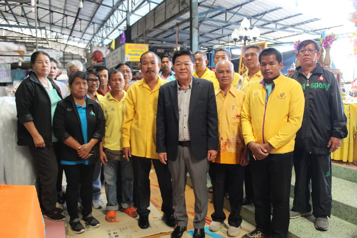 พ่อค้าแม่ค้าโคราชมอบอุปกรณ์การแพทย์ให้รพ.มหาราชนครราชสีมา