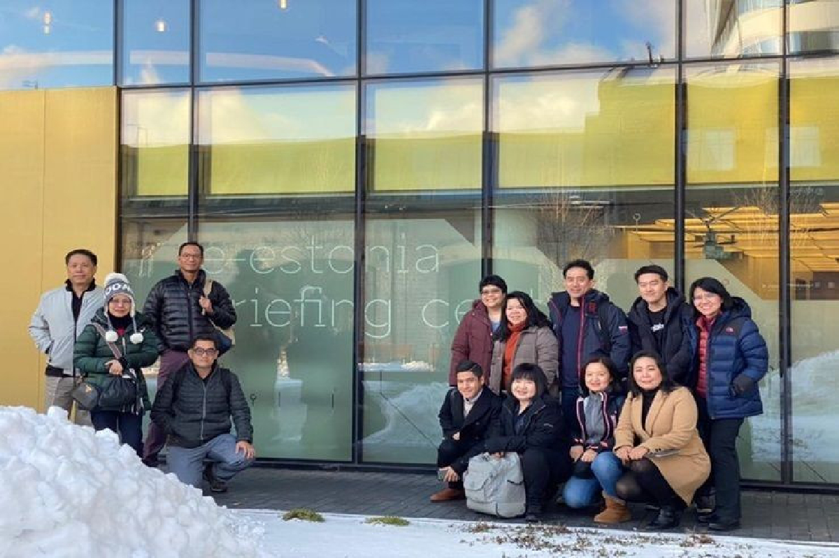 "กรณ์" ลุย เอสโทเนีย-สวีเดน นำทัพศึกษาบล็อกเชน ปรับใช้ GovTech ไทย "กรณ์" ลุย เอสโทเนีย-สวีเดน นำทัพศึกษาบล็อกเชน ปรับใช้ GovTech ไทย