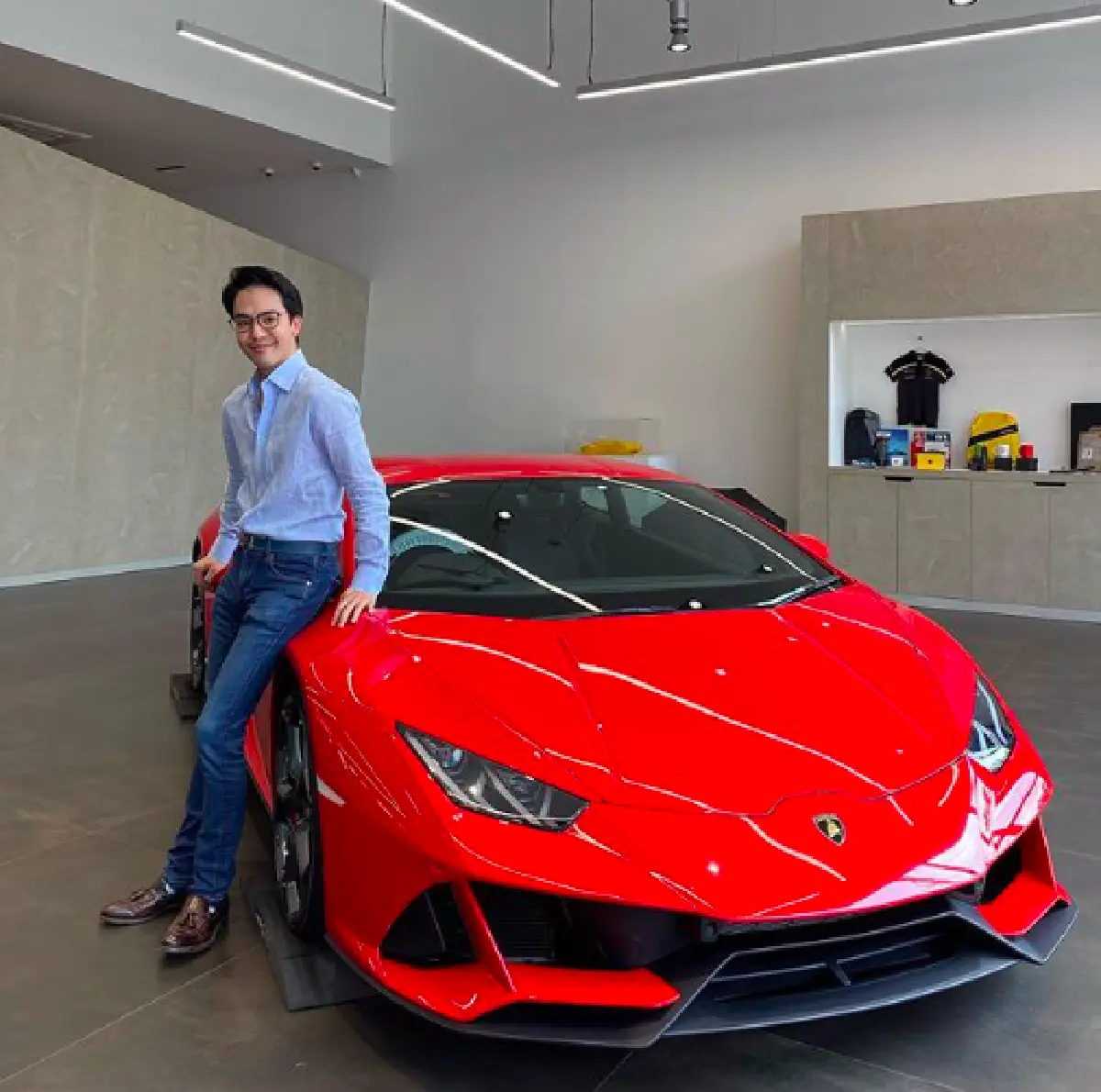 ชีวิตดีดี! "ท็อป ณัฐเศรษฐ์” ถอยรถหรูคันใหม่ Lamborghini ให้ตัวเอง