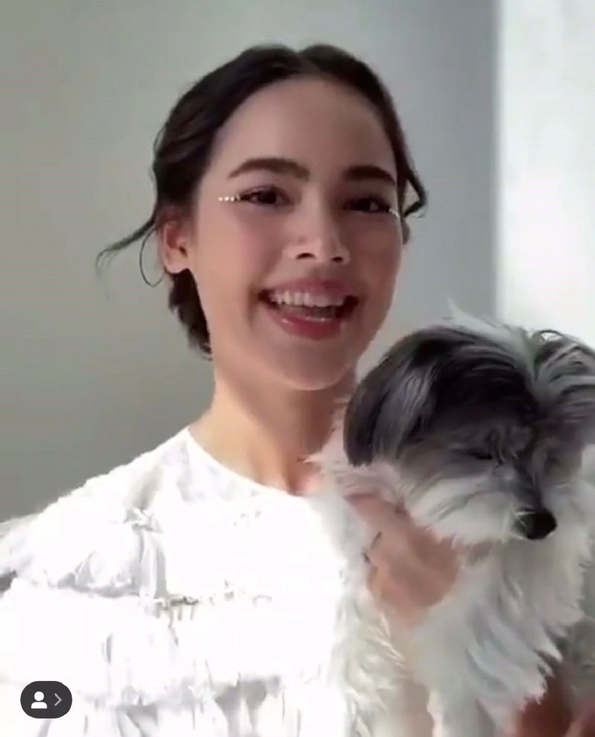 อั้ม พัชราภา แฮปปี้มาก! ได้คลิปอวยพรวันเกิดจากน้องสาวคนโปรด ญาญ่า อุรัสยา