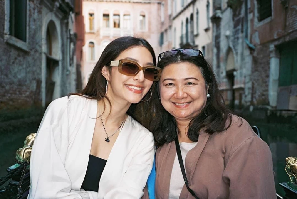 แม่ลงให้เอง! มิว นิษฐา กับภาพพรีเวดดิ้งอีกเซ็ต สวยหล่อเรียบง่ายท่ามกลางธรรมชาติ