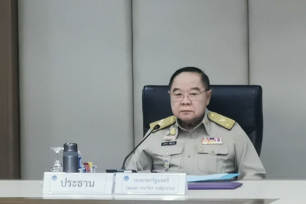 "บิ๊กป้อม"ถกขยายเวลาประกาศสถานการณ์ฉุกเฉินใน3จังหวัดภาคใต้ "บิ๊กป้อม"ถกขยายเวลาประกาศสถานการณ์ฉุกเฉินใน3จังหวัดภาคใต้