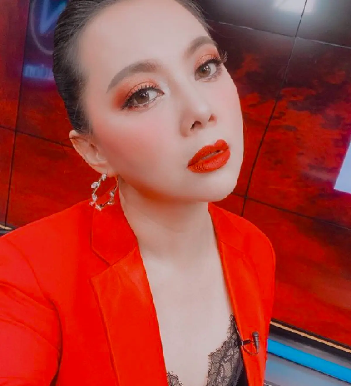 "บุ๋ม ปนัดดา” ปรี๊ดหนัก! ถูกเกรียนคีย์บอร์ดต่อว่า "นางสามผัว” จนต้องขอตอกกลับหลายผัวแต่ก็มีความสุข