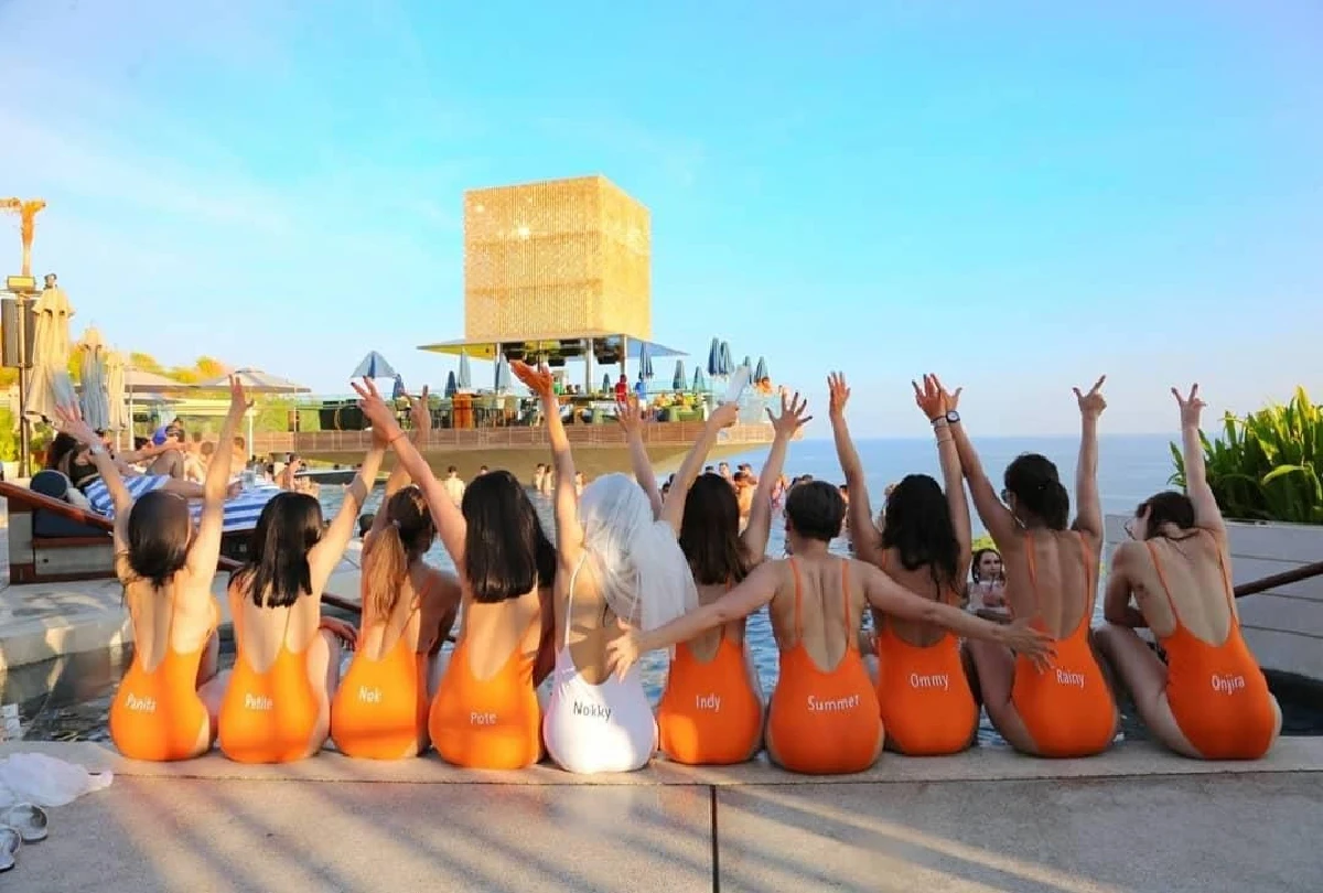 "นก ศิขรินธาร” จัดปาร์ตี้สละโสดสุดมันส์ ขนแก๊งเพื่อนปล่อยพลังกันที่บาหลี