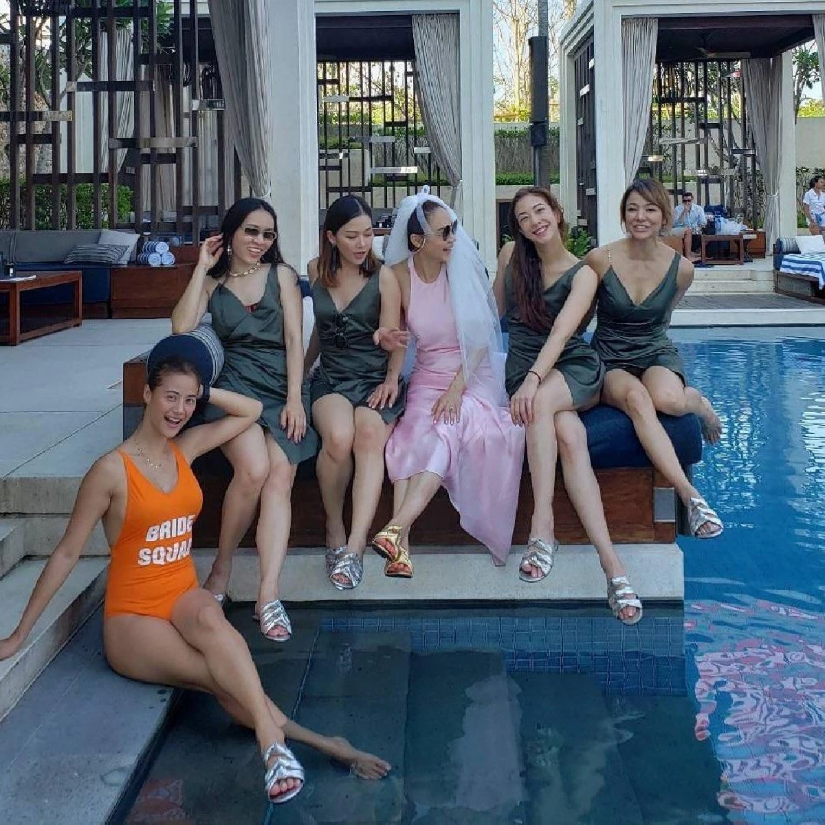 "นก ศิขรินธาร” จัดปาร์ตี้สละโสดสุดมันส์ ขนแก๊งเพื่อนปล่อยพลังกันที่บาหลี