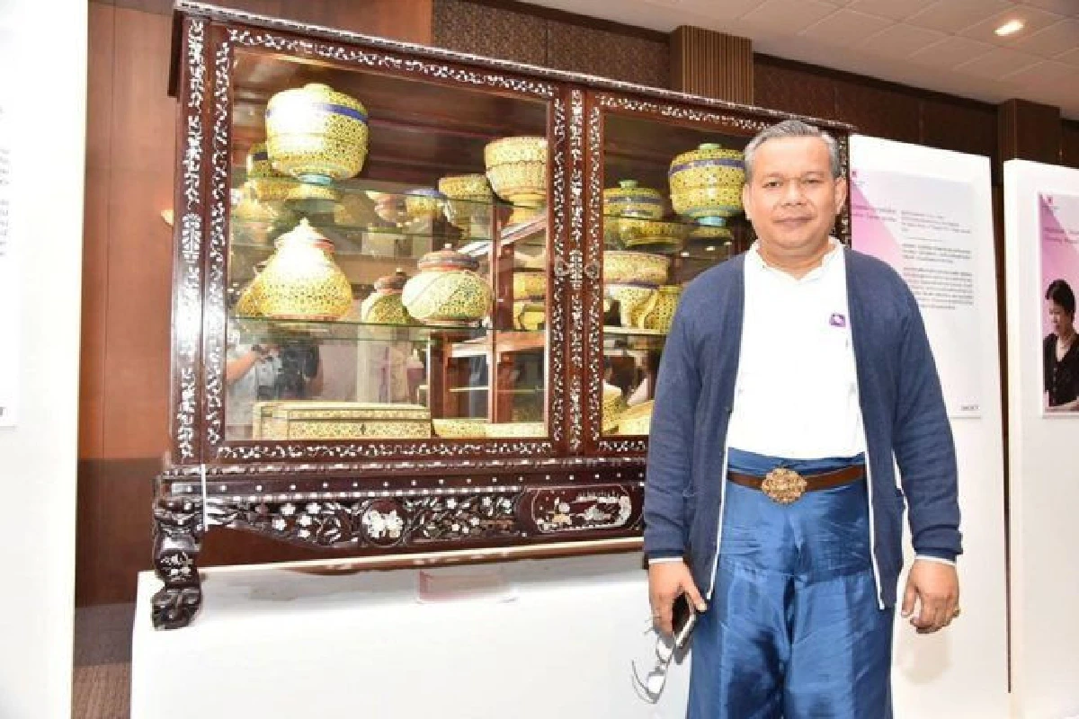 เปิดราคาชุดไทยศิวาลัยที่ "มิว นิษฐา” สวมใส่ในวันขอประทานพร "สมเด็จพระสังฆราช"