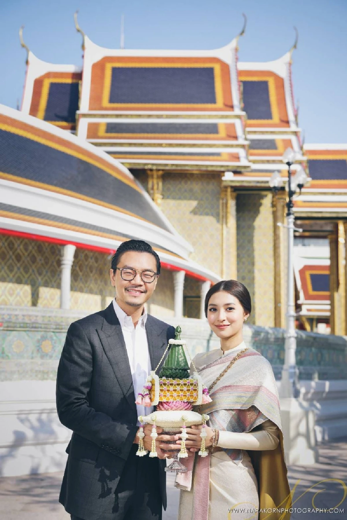 เปิดราคาชุดไทยศิวาลัยที่ "มิว นิษฐา” สวมใส่ในวันขอประทานพร "สมเด็จพระสังฆราช"
