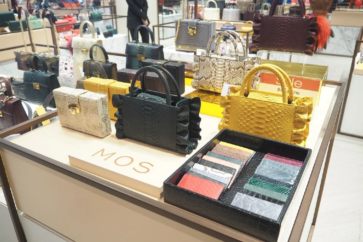 รีวิว CENTRAL@centralwOrld ของขวัญกล่องใหญ่ที่มอบให้คนกรุง