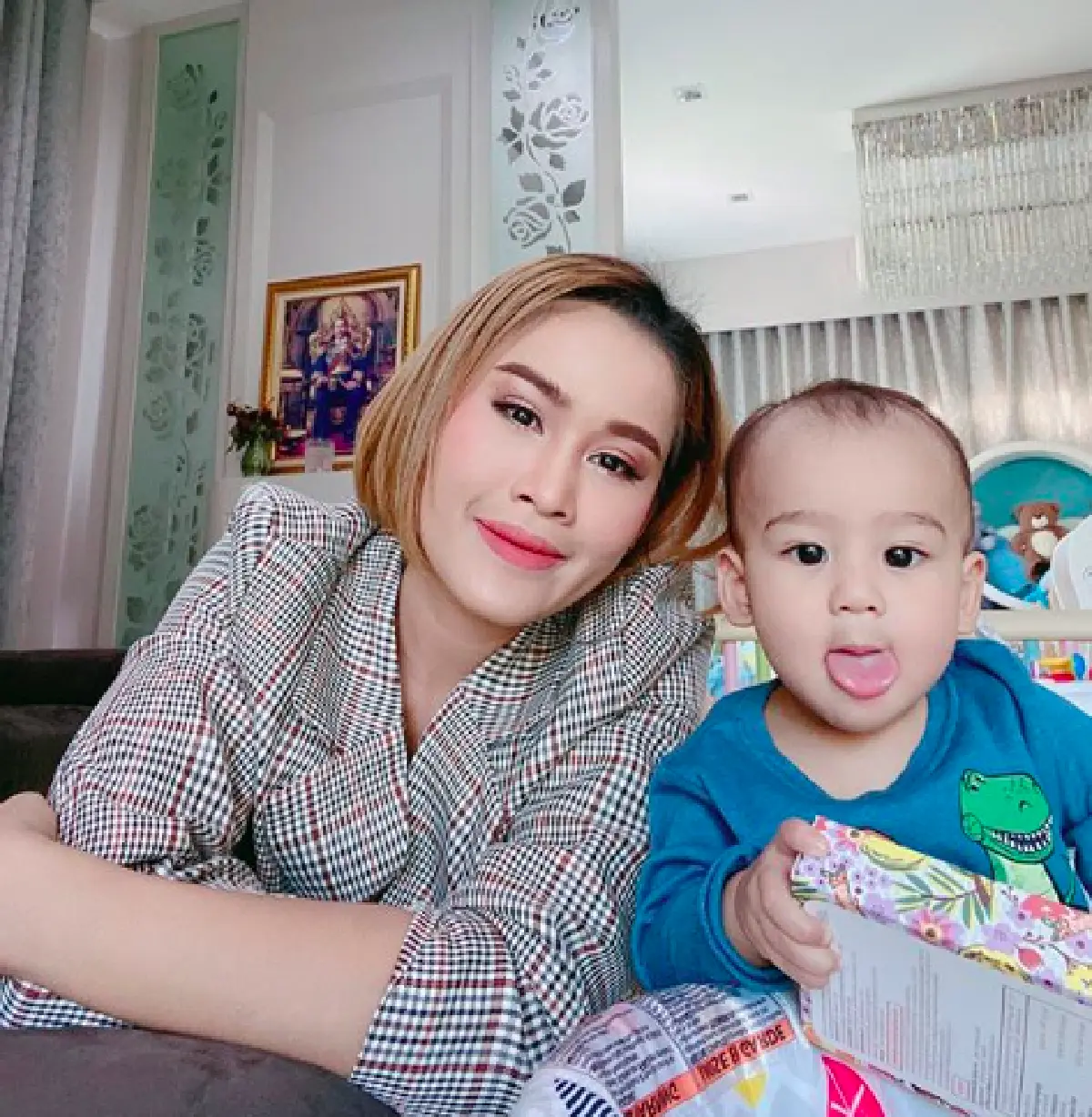 เมื่อฝากลูกไว้กับพ่อ!! "หนูเล็ก” มีของขึ้นเบาๆ หลังโทรหาไม่รับแต่เมื่อเปิดกล้องวงจรปิดดูมีโมโห