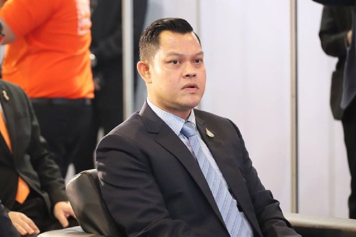 พปชร. ซัด"ธนาธร"เห็นแก่ตัว ปลุกม็อบสร้างความขัดแย้ง พปชร. ซัด"ธนาธร"เห็นแก่ตัว ปลุกม็อบสร้างความขัดแย้ง